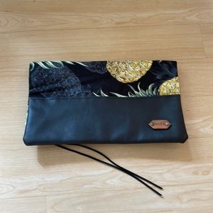 Clutch bag